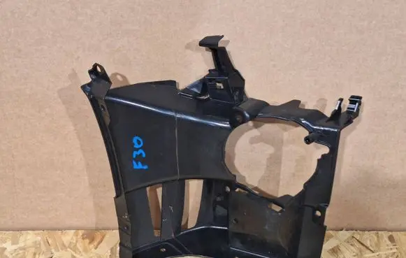 BMW 3 F30 F35 F31 Fog light bracket 8054163