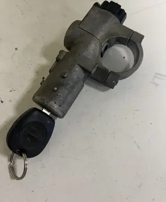 Nissan Almera N16 Ignition lock VALEO8145 8145