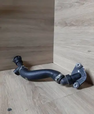 BMW M5 F90 Coolant pipe/hose 72406694 7852335 72406685
