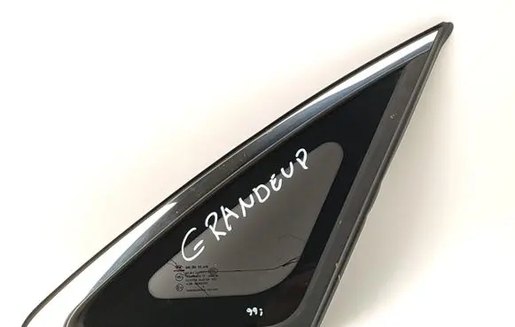 Hyundai Santa Fe Rear door window glass 43R000050