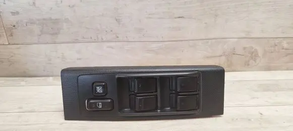 Toyota Corolla Verso AR10 Electric window control switch 848200F03000 37073 24072008