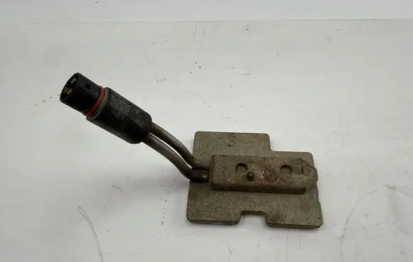 Volkswagen PASSAT B7 Electric engine pre-heating system (optional)