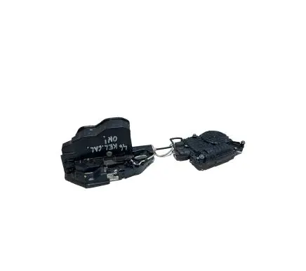 BMW 5 F10 F11 Rear door soft close latching motor 7154516 3028901