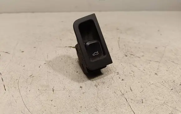 Audi A7 S7 4G Tailgate opening switch 4G8959829
