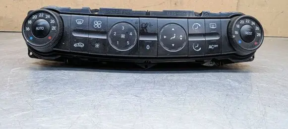 Mercedes-Benz E W211 Climate control unit 2118300085 SW0103 4L0920007