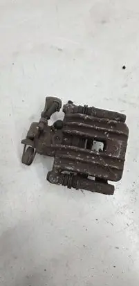 Volkswagen PASSAT B5.5 Rear brake caliper