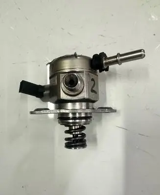 Hyundai Tucson TL Fuel injection high pressure pump 353202B420 9046020036