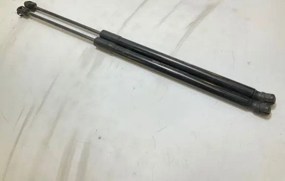 Toyota Corolla E210 E21 Tailgate/trunk strut/damper 6895002220 6896002210