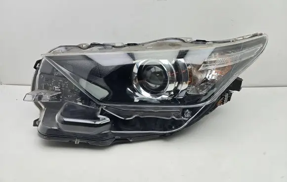 Toyota Auris E180 Headlight/headlamp 8115002K40 90070910