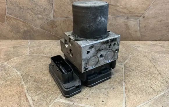 BMW X5 F15 ABS Pump 6864781