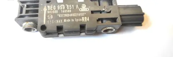 Audi A4 S4 B7 8E 8H Airbag deployment crash/impact sensor 8E0959651A