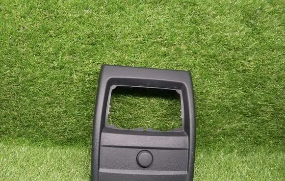 BMW 3 F30 F35 F31 Other center console (tunnel) element 9218909 105016025