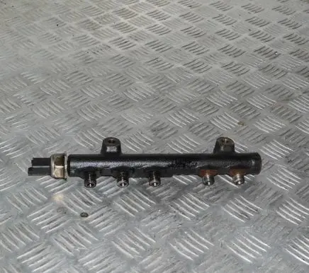 Citroen C3 Fuel main line pipe 9685297580