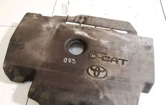 Toyota Avensis T270 Engine cover (trim) 