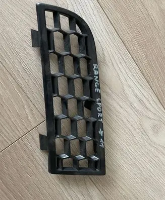 Land Rover Evoque I Front bumper lower grill DXC500021