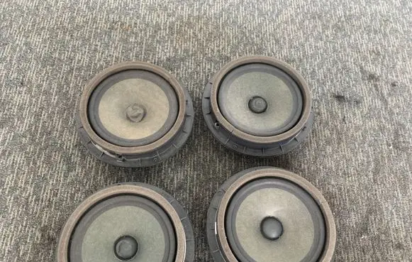 Suzuki SX4 S-Cross Front door speaker