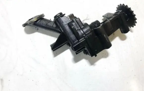 Renault Scenic I Oil pump 7700600252