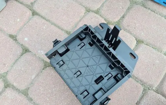 Opel Insignia B Other engine bay part 39108696