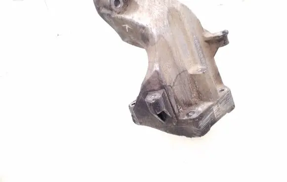 Mercedes-Benz C W204 Engine mounting bracket A6512230004