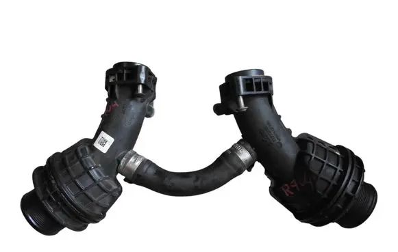 Porsche Panamera (971) Intercooler hose/pipe 06M145673CA 06M145674CM