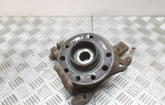 Opel Astra H Front wheel hub
