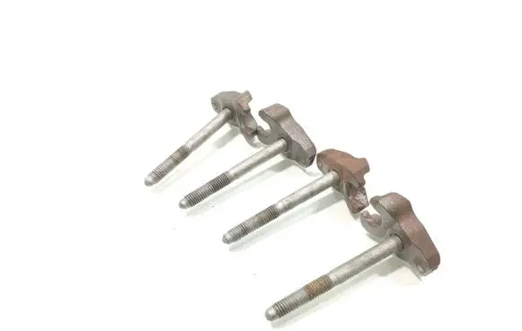 Citroen C-Crosser Fuel Injector clamp holder 