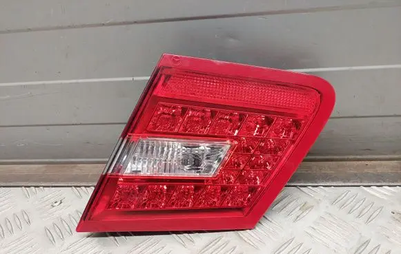 Mercedes-Benz E C207 W207 Tailgate rear/tail lights A2078200464