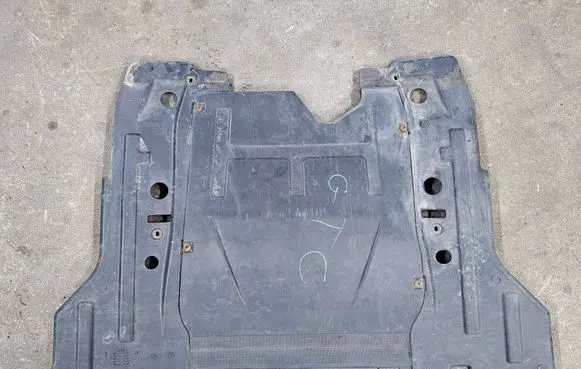 Opel Astra J Engine splash shield/under tray 13239596 13239594 13277346
