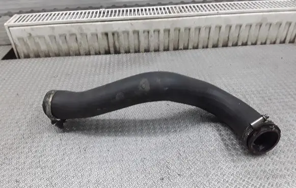 Audi Q7 4L Intercooler hose/pipe 7L0145737