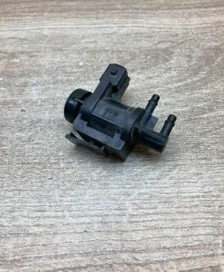 Volkswagen Golf III Turbo solenoid valve 191906283A