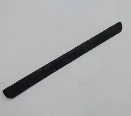 Nissan Leaf II (ZE1) Front sill trim cover