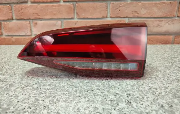 BMW 2 Active Tourer U06 Rear/tail lights 8494362