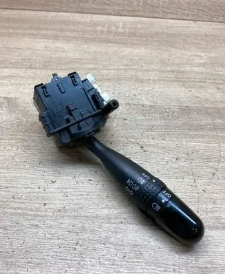 Toyota Yaris Indicator stalk 0D070173849 N47