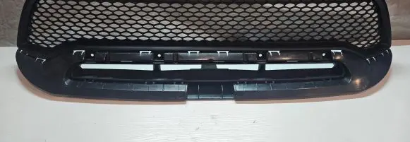 Dodge Durango Front bumper upper radiator grill 6830787AA 68307806AB 68307807AB
