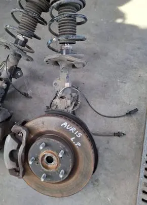 Toyota Auris E180 Front wheel hub spindle knuckle 