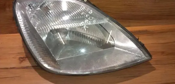 Ford Fiesta Headlight/headlamp