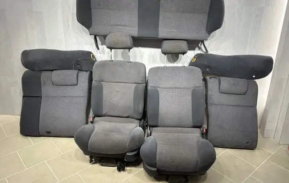 Seat set