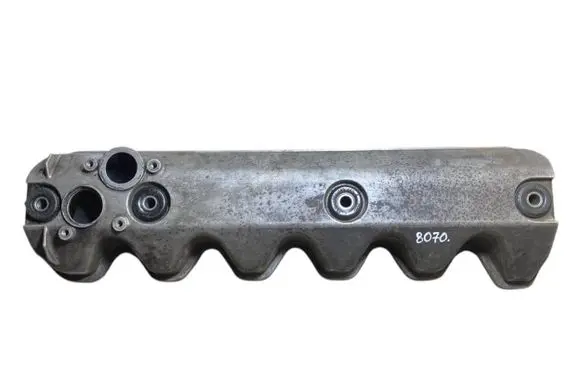 Volkswagen II LT Rocker cam cover 074103475G
