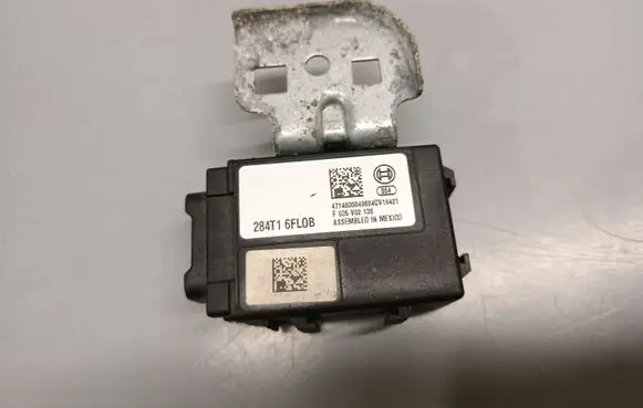 Nissan Qashqai Gateway control module 284T16FL0B
