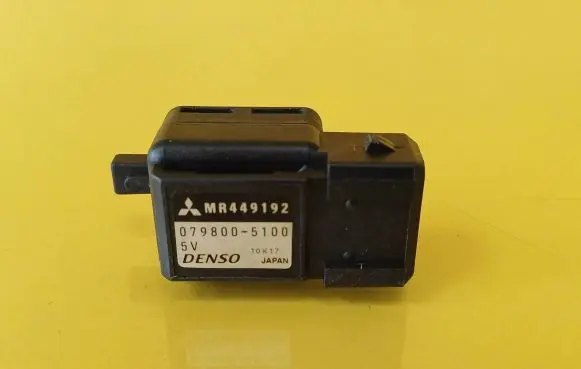 Honda Civic Air pressure sensor MR449192 0798005100
