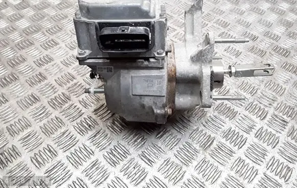 Nissan Leaf I (ZE0) Brake booster eac103503a