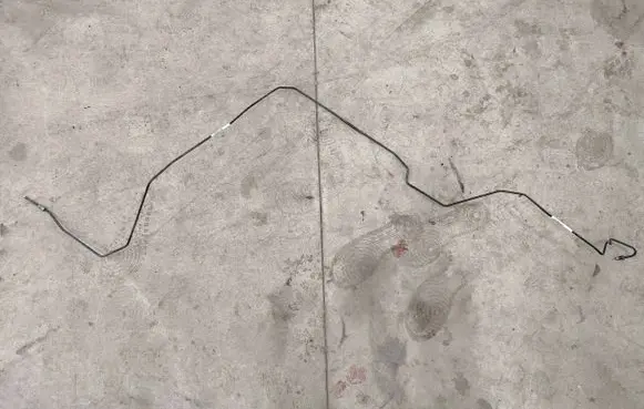 Land Rover Discovery Sport Brake line pipe/hose LR117104 LR061018