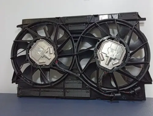 Audi Q7 4M Electric radiator cooling fan 8W0121003D