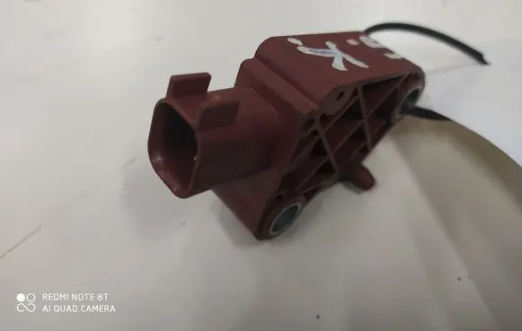 Volvo V50 Airbag deployment crash/impact sensor 9206975 MRSA5 8840A5