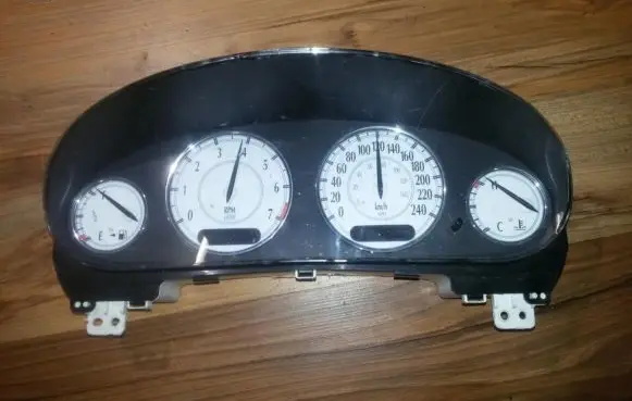 Chrysler 300M Speedometer (instrument cluster) tn2574104972 l411ab