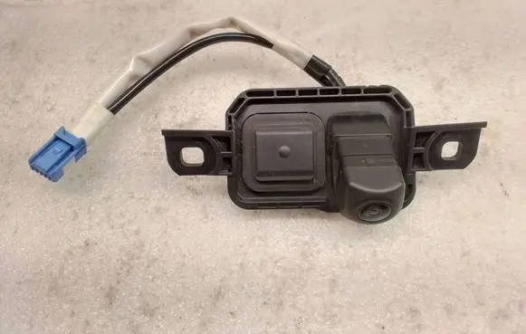 Toyota Tacoma III Rear bumper camera 205560012 01463792
