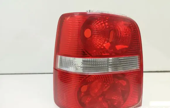 Volkswagen Touran I Rear/tail lights 1T0945095F 1T0945111B