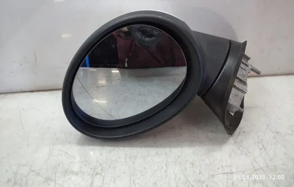 Mini Cooper Countryman R60 Front door electric wing mirror
