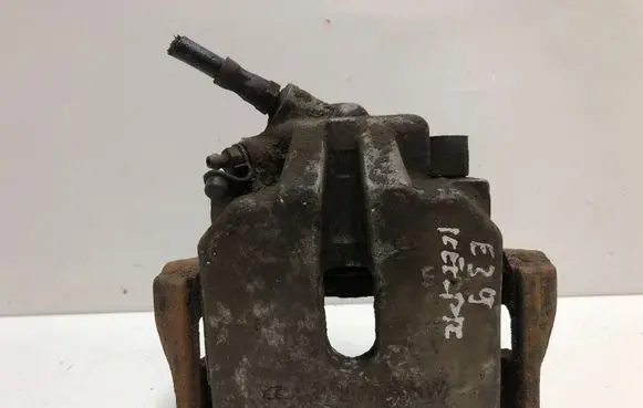 BMW 5 E39 Front brake caliper