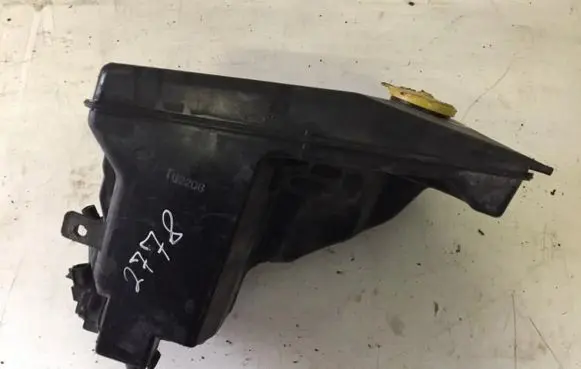 Mazda 6 Windshield washer fluid reservoir/tank tg22db